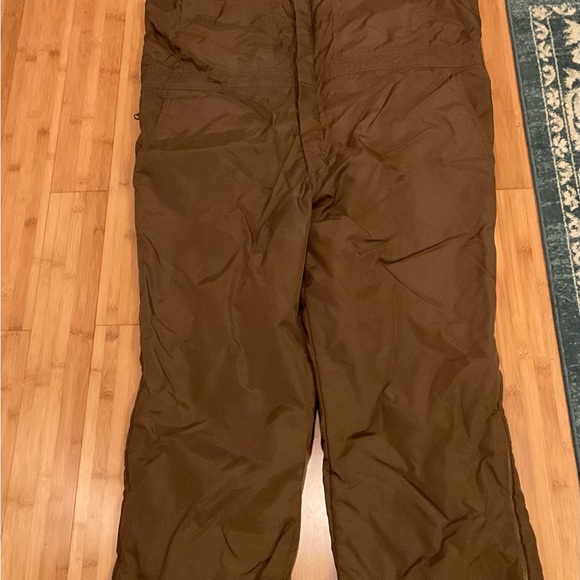 Insulated Overalls - Picture 9 of 9